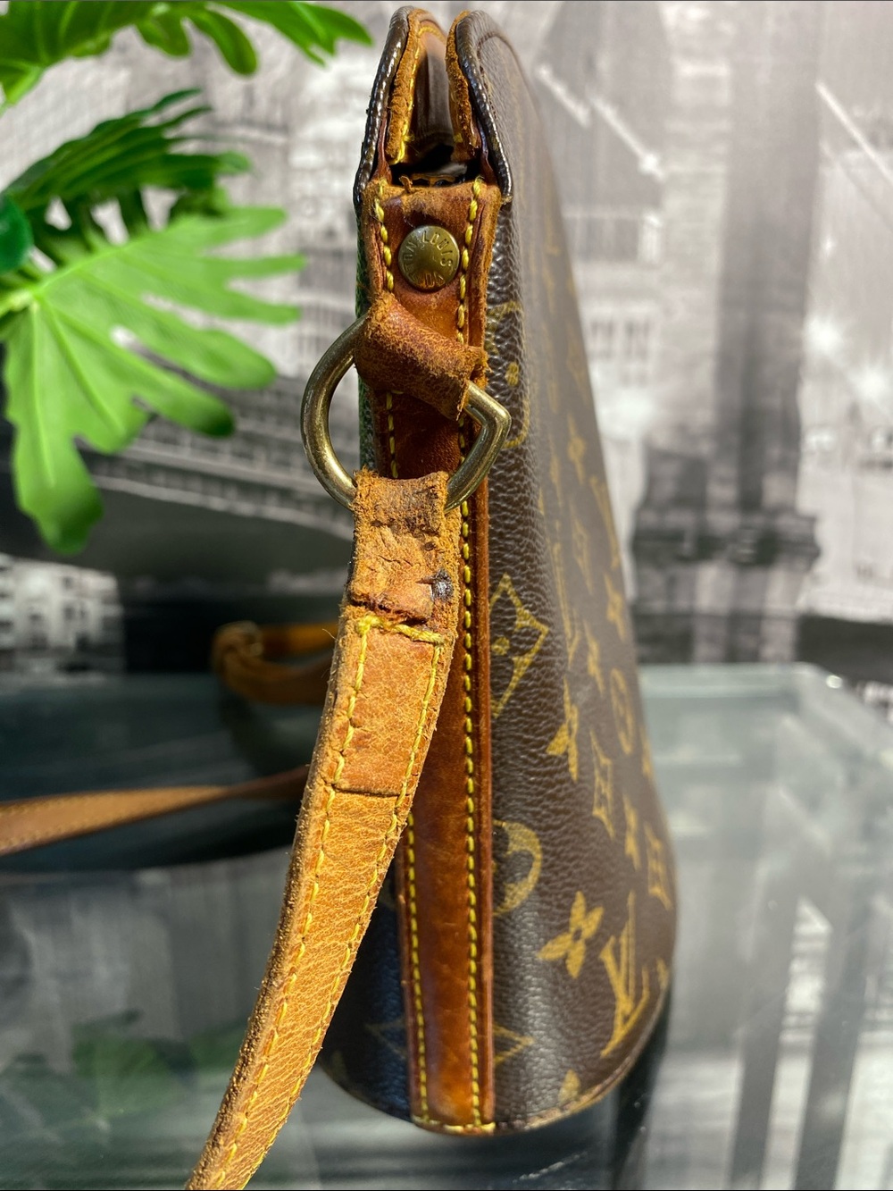 Authentic Louis Vuitton Vintage Monogram Brown Drouot Crossbody Bag - Picture 17 of 17